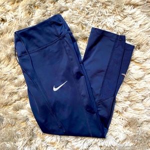 NIKE Crop Running Leggings